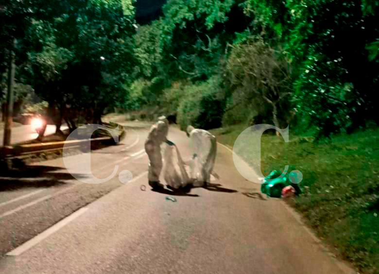 Sobre la carrera 65, a la altura del cerro El Volador, fueron encontrados los restos mortales del docente. FOTO: Cortesía 