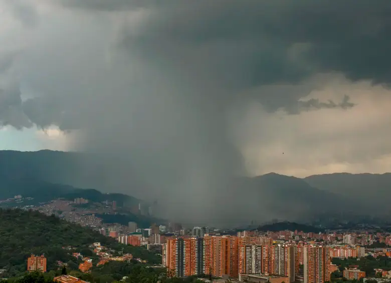 Las intensas lluvias que atraviesan gran parte del país han incrementado el riesgo de enfermedades respiratorias y alérgicas, por lo que las autoridades y expertos recomiendan reforzar las medidas de prevención y autocuidado. FOTO Pixabay Las intensas lluvias que atraviesan gran parte del país han incrementado el riesgo de enfermedades respiratorias y alérgicas, por lo que las autoridades y expertos recomiendan reforzar las medidas de prevención y autocuidado. FOTO Pixabay