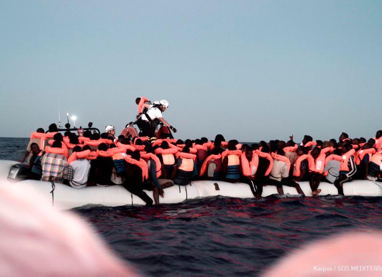 Se estima que solo en 2023 alrededor de 30.000 migrantes alcanzaron las costas inglesas desde el norte de Francia. FOTO: REUTERS/REFERENCIA
