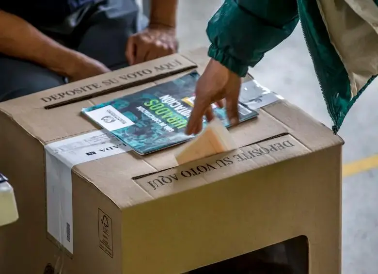 El proyecto incluye una proposición para que señala que tampoco podrán aspirar al Legislativo los familiares del presidente y vicepresidente. FOTO: JUAN ANTONIO SÁNCHEZ El proyecto incluye una proposición para que señala que tampoco podrán aspirar al Legislativo los familiares del presidente y vicepresidente. FOTO: JUAN ANTONIO SÁNCHEZ