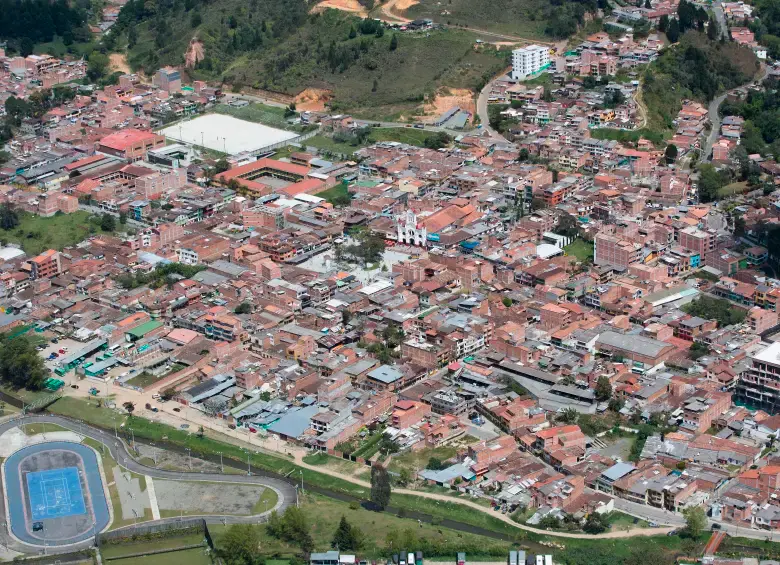 Los defensores de la creación del área metropolitana del Valle de San Nicolás insisten en que es necesaria para organizar el territorio ante el acelereado crecimiento de la región. FOTO: MANUEL SALDARRIAGA Los defensores de la creación del área metropolitana del Valle de San Nicolás insisten en que es necesaria para organizar el territorio ante el acelereado crecimiento de la región. FOTO: MANUEL SALDARRIAGA