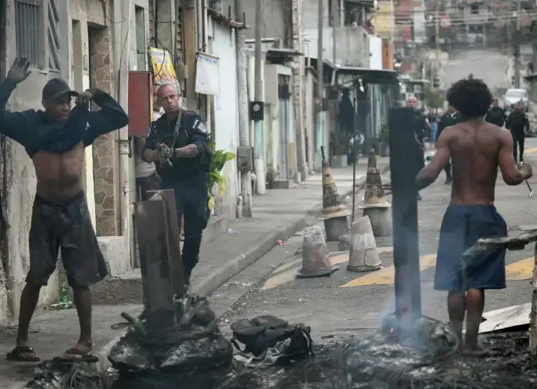 <span class="mln_uppercase_mln"> La</span><b><span class="mln_uppercase_mln"> megaoperación policial más mortal de Brasil contra el Comando Vermelho dejó al menos 121 fallecidos en una favela de Río de Janeiro. FOTO: AFP</span></b> <span class="mln_uppercase_mln"> La</span><b><span class="mln_uppercase_mln"> megaoperación policial más mortal de Brasil contra el Comando Vermelho dejó al menos 121 fallecidos en una favela de Río de Janeiro. FOTO: AFP</span></b>