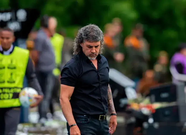 Leonel Álvarez habló un poco sobre la derrota de Atlético Bucaramanga ante Independiente Medellín: FOTO: EL COLOMBIANO Leonel Álvarez habló un poco sobre la derrota de Atlético Bucaramanga ante Independiente Medellín: FOTO: EL COLOMBIANO