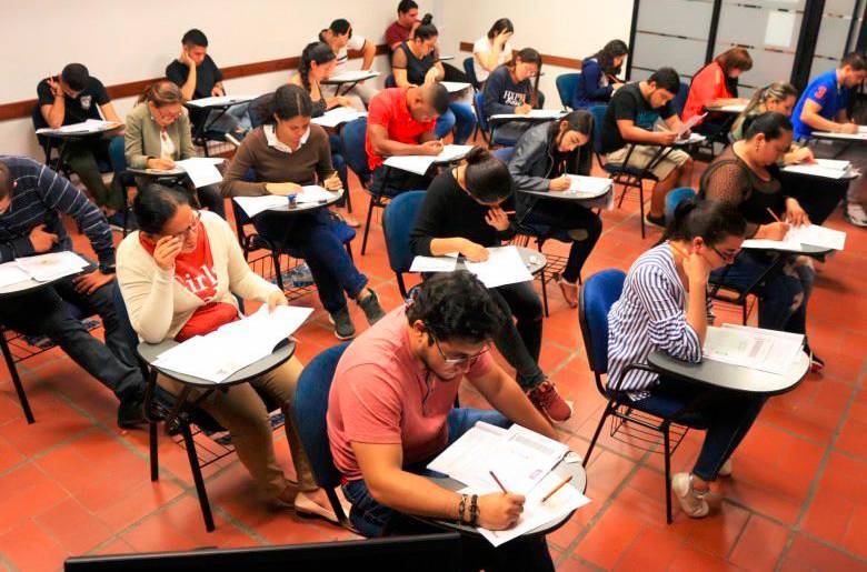 Estas pruebas se aplican a estudiantes que finalizan la educación superior. FOTO ARCHIVO EL COLOMBIANO