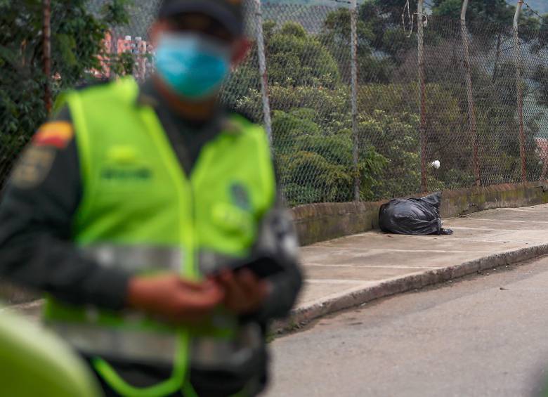 Las autoridades investigan el incremento de los cuerpos embolsados en Rionegro, en medio de la disputa entre la banda El Mesa y el Clan del Golfo en el Oriente antioqueño. FOTO: ARCHIVO (NO CORRESPONDE AL HECHO)