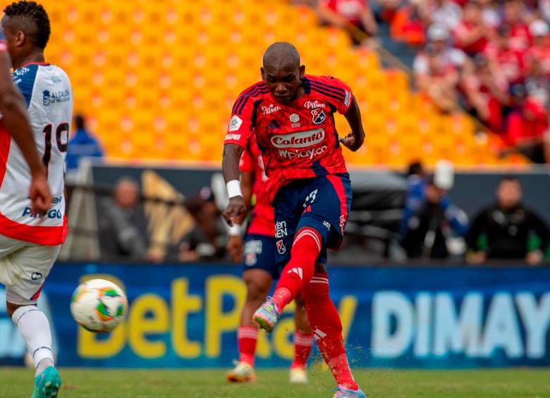 El futbolista Gerónimo Mancilla inició la jugada que terminó en el gol de Baldomero Perlaza el domingo, contra Alianza Valledupar. FOTO: Juan Antonio Sánchez