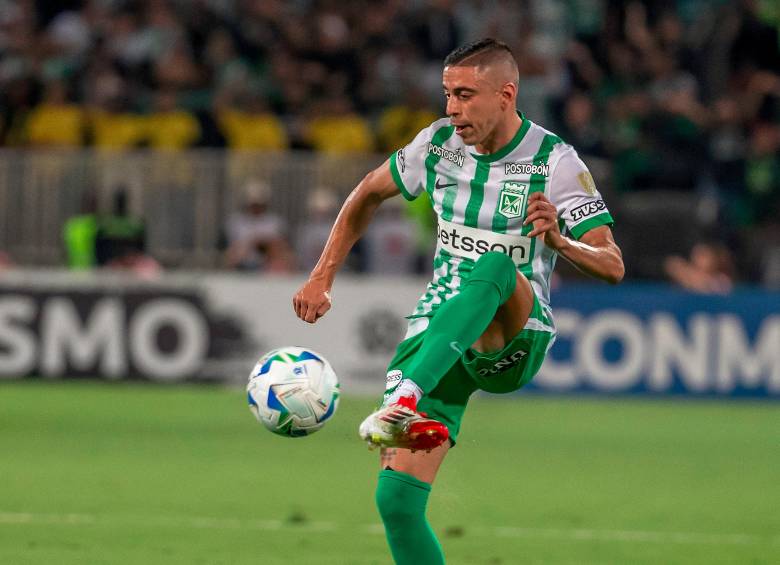 El uruguayo Camilo Cándido, quien fue criticado durante el proceso del técnico Javier Gandolfi, hoy se ha vuelto una ficha fundamental para el técnico Diego Arias en Nacional. FOTO Juan Antonio Sánchez 