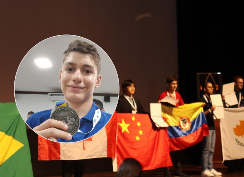 Ganó una medalla de bronce en las olimpiadas internacionales de la India y plata en las olimpiadas latinoamericanas en Brasil en 2025. FOTO: Cortesía de Cristian Echeverri