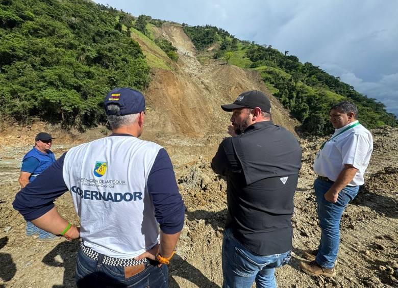 90.000 metros cúbicos de material se desprendieron de una montaña en Salgar. FOTO: Cortesía Gobernación
