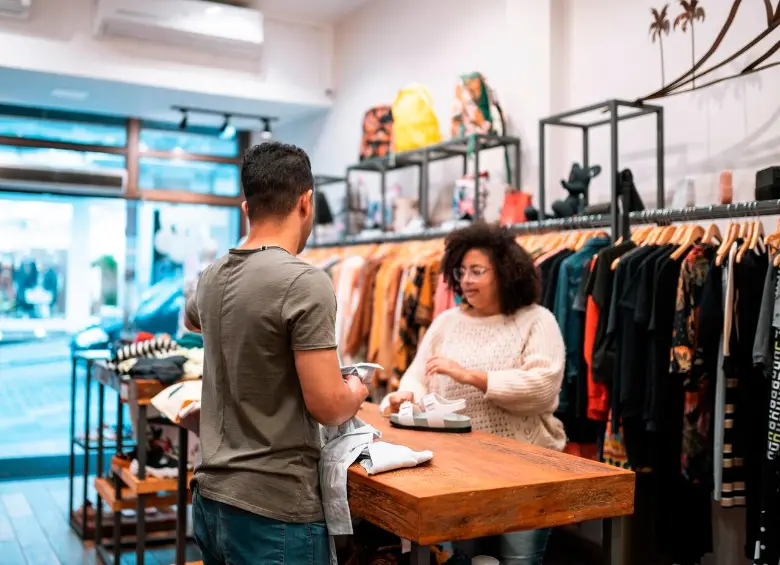 Con presencia en siete ciudades del país, Outlet Todo al 50% ofrece oportunidades para quienes buscan crecer en el sector retail. FOTO: GETTY