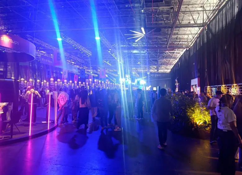 Startco 2026 reúne en Medellín a startups, inversionistas y líderes del ecosistema, en un evento que refleja el crecimiento de la ciudad como hub de innovación en América Latina.