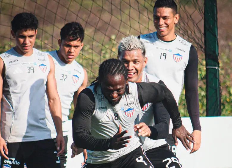 Yimmi Chará y Teófilo Gutiérrez, entre las figuras de Atlético Junior. FOTO X-JUNIOR