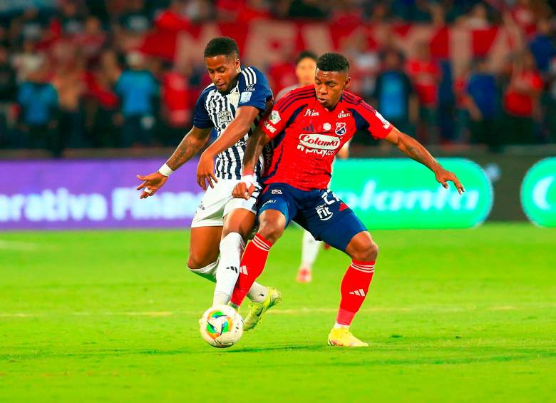 DIM recibe al Junior en el Atanasio Girardot por la fecha 4 de los cuadrangulares semifinales. FOTO CAMILO SUÁREZ