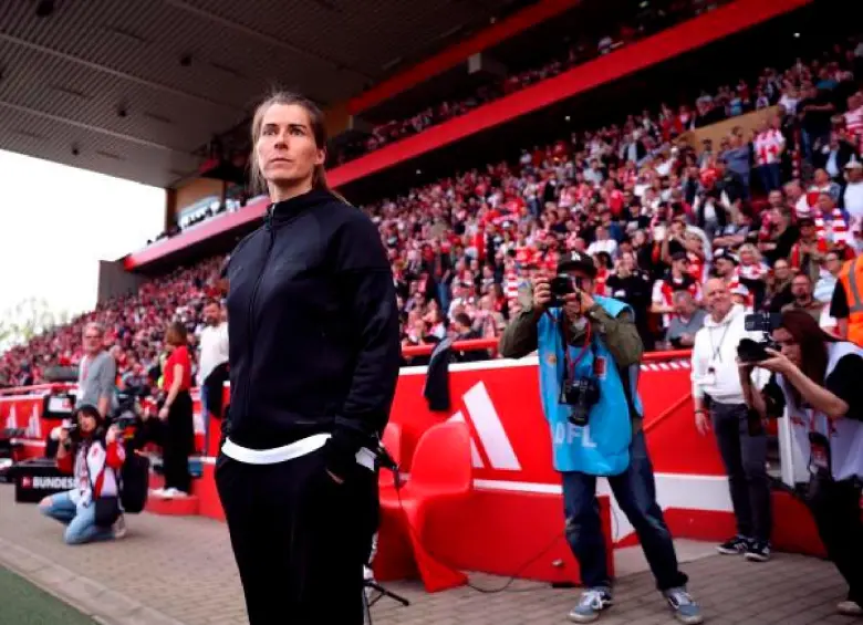 Marie-Louise Eta, quien nació en 1991 en Alemania, es una mujer del fútbol. Jugaba como centrocampista, pasó por clubes como el SV Werder Bremen y otros equipos del fútbol femenino de su país, donde ahora dirige al Union Berlín. FOTO Getty