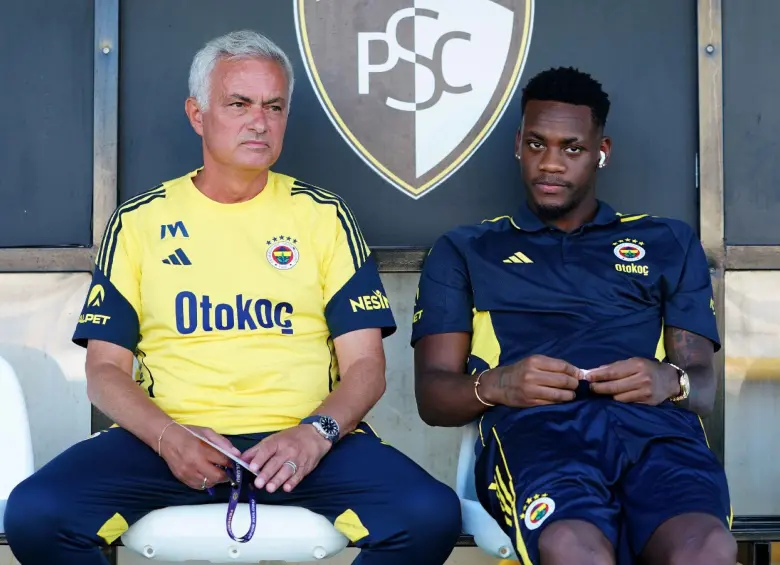 José Mourinho llevaba un año dirigiendo al Fenerbahçe antes de la llegada de Jhon Jáder Durán, quien llegó al cuadro turco en el verano europeo de este año. Foto: Getty Images