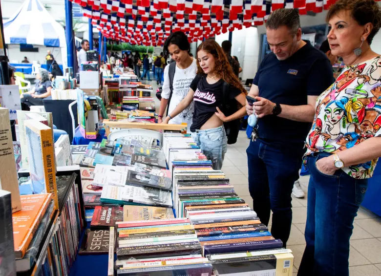 La feria del ITM convoca a lectores, editores y escritores durante dos días de programación literaria y cultural. Foto: Julio Herrera.