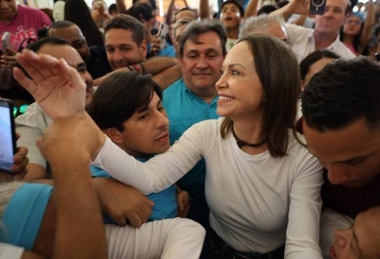 Así recibieron los venezolanos a la líder opositora María Corina Machado en Barquisimeto, ubicada en el estado de Lara. FOTO CORTESÍA