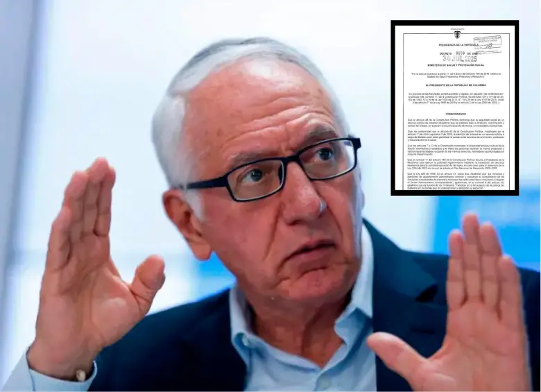 El ministro de Salud, Guillermo Jaramillo, firmó el decreto del cambio de modelo. FOTO COLPRENSA