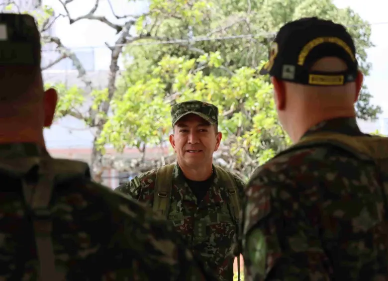 General Hernando Garzón señalado de vínculos con narcotráfico. Foto: Ejército