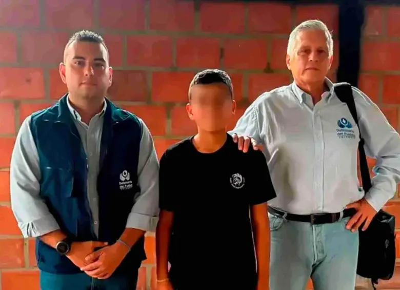 Lyan José Hortúa fue liberado tras varios días en poder de las disidencias en el Valle del Cauca. FOTO: Cortesía