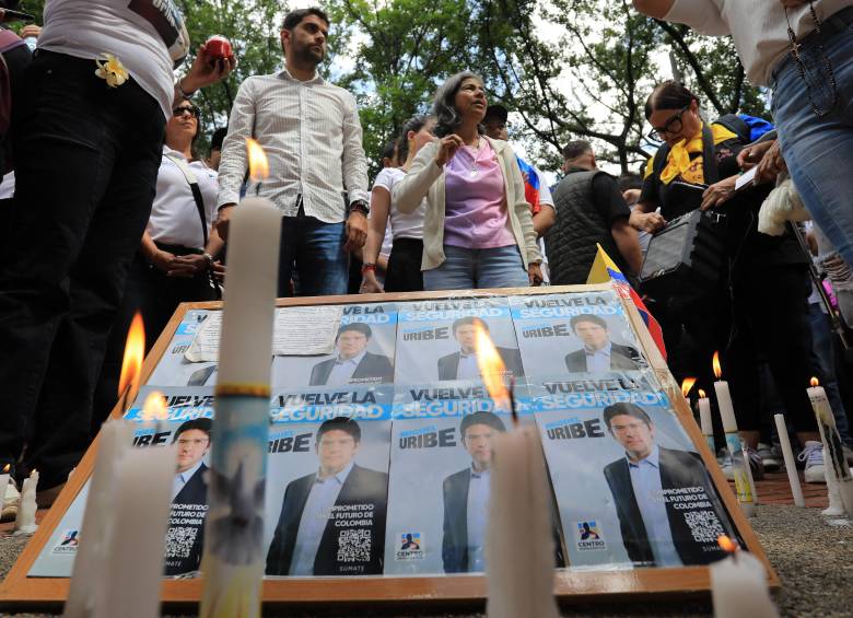 Miles marcharon por Miguel Uribe y contra la violencia en Colombia; masivas marchas en Bogotá, Medellín y Cali