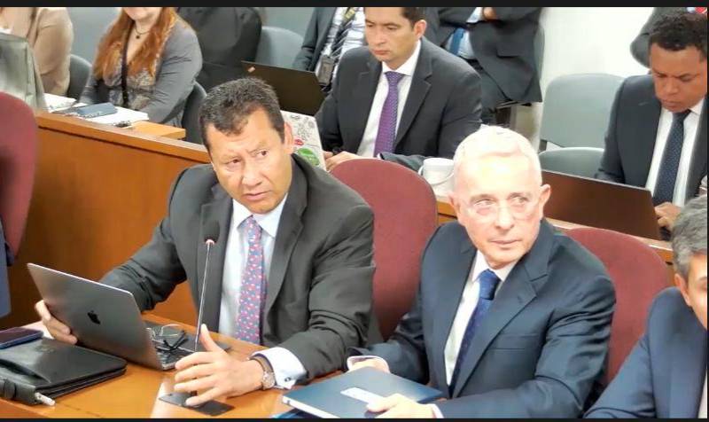 El expresidente Álvaro Uribe es señalado de cometer los delitos de fraude procesal y soborno a testigos. FOTO COLPRENSA
