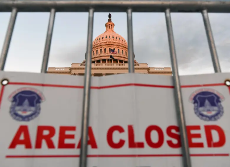  El cierre del Gobierno federal superó el récord de 35 días alcanzado durante el cierre de 2018-2019 y se convierte en el más largo de la historia de Estados Unidos. FOTO: XINHUA