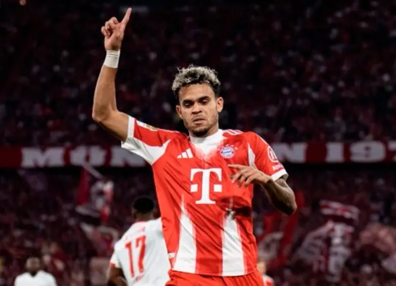 El delantero colombiano Luis Díaz fue exaltado con el mejor gol de agosto en la Bundesliga. FOTO TOMADA X @FCBayernES