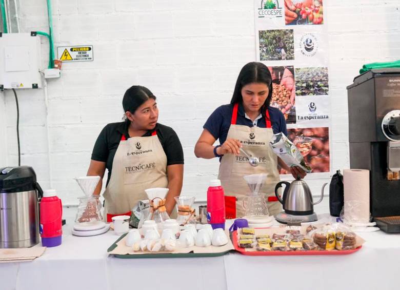 En la comercializadora distribuirán pescado, café y cervezas producidas y cultivadas por los firmantes de paz. FOTO: Cortesía ARN 