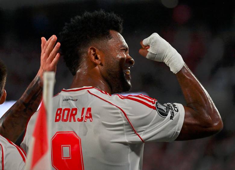 Miguel Ángel Borja y su último festejo con River Plate. FOTO @RiverPlate