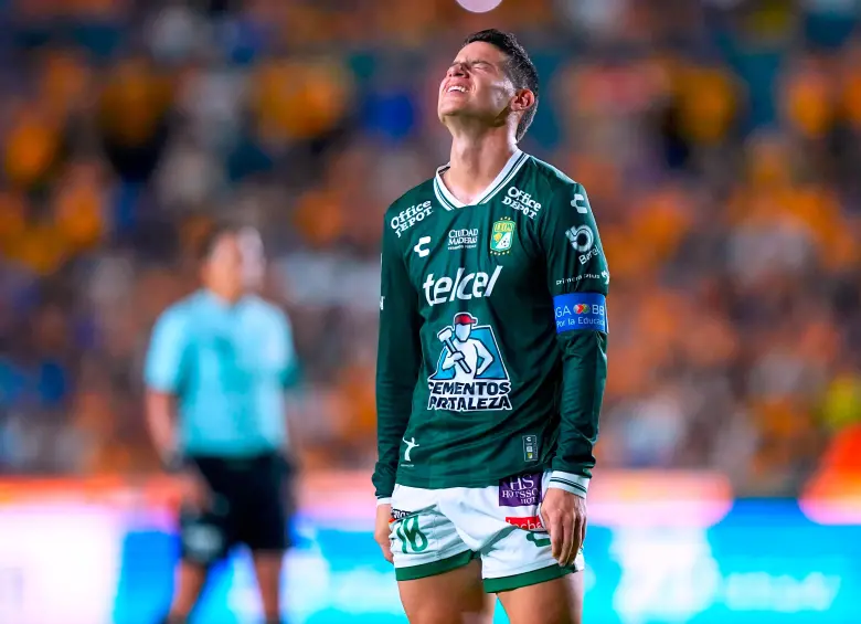 James Rodríguez habría decidido no viajar para no jugar en cancha sintética. FOTO CORTESÍA LEÓN FC