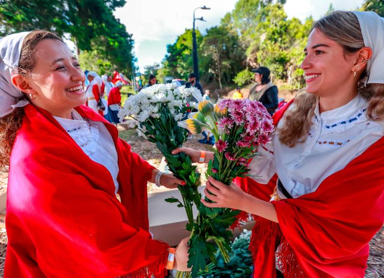 El intercambio se realizó este miércoles 6 de agosto en el Parque Arví. FOTO Manuel Saldarriaga