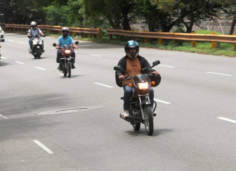 El 58% de los motociclistas se movilizan sin Soat en Colombia. FOTO ESNEYDER GUTIÉRREZ