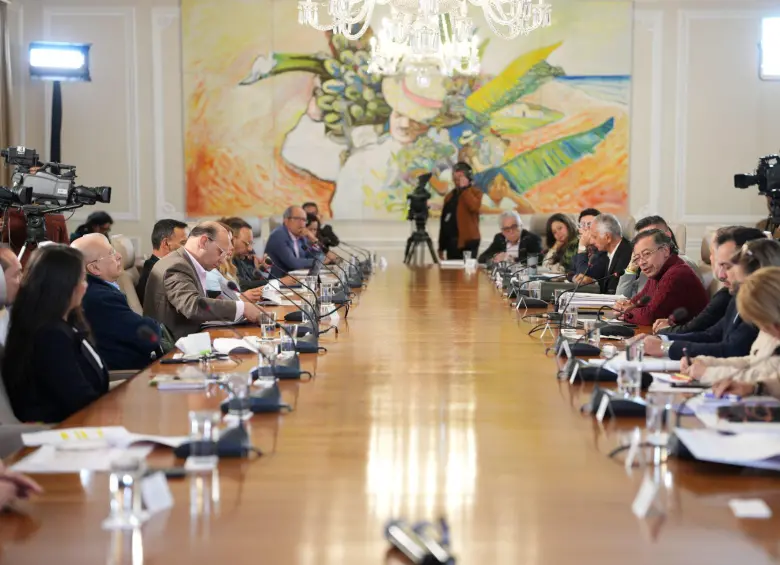 El presidente mostró inconformidad por las cifras de ejecución, las cuales fueron compartidas por Planeación Nacional. Foto: Presidencia