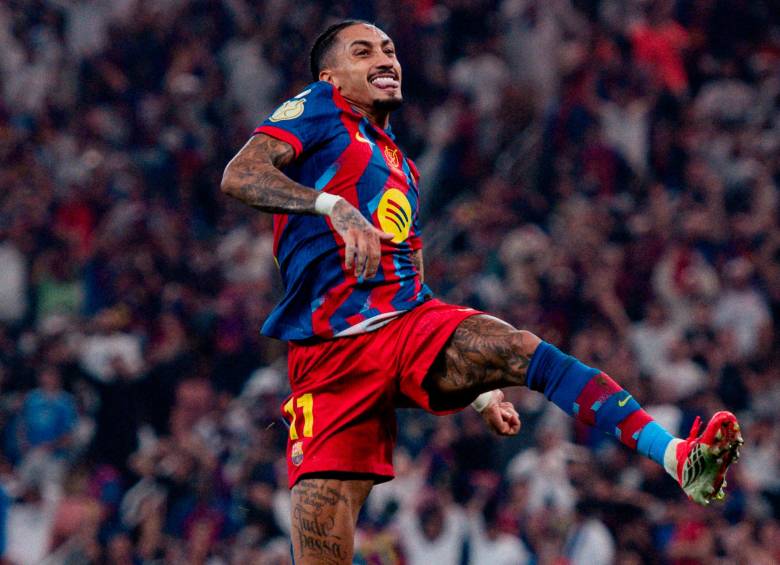 El extremo brasileño Raphinha fue la gran figura del equipo catalán en el partido. Foto: tomada del x de @FCBarcelona