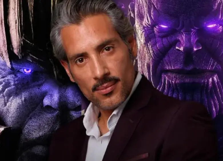 Tinoco lleva más de veinte años radicado en México, la capital del doblaje latino, prestando su voz a personajes como Thanos, Jiren y Darth Vader. FOTO Instagram @bazingaonline