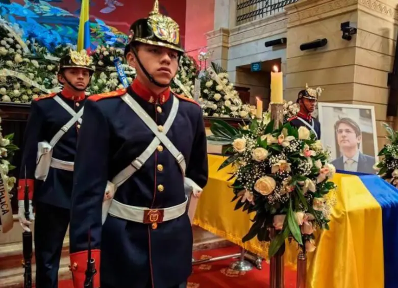 Actos fúnebres y la misa en honor a Miguel Uribe. FOTO: Colprensa