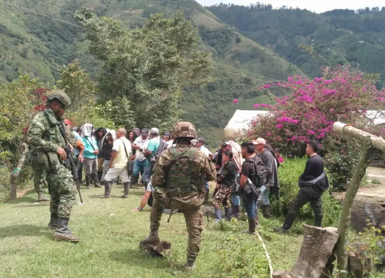 Asonada contra el Ejército en el Huila. Foto: Colprensa