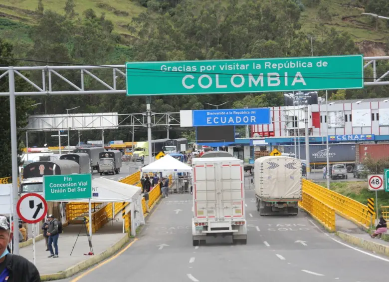 El Puente Internacional Rumichaca ha sido uno de los principales testigo de la tensión comercial existente entre Ecuador y Colombia. FOTO: Colprensa