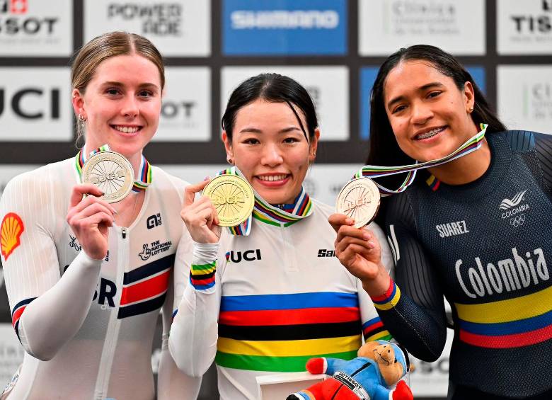 Stefany Cuadrado, la nueva sensación del ciclismo de pista mundial, ya celebra ante las grandes de la velocidad mundial. FOTO X-FEDECICLISMO Stefany Cuadrado, la nueva sensación del ciclismo de pista mundial, ya celebra ante las grandes de la velocidad mundial. FOTO X-FEDECICLISMO