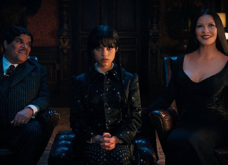 La segunda temporada de Merlina expande el universo de la Familia Addams con nuevos personajes, tramas y escenarios. FOTO cortesía Netflix