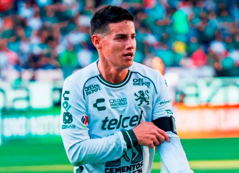 El volante colombiano James Rodríguez suma dos partidos sin jugar en la Liga de México. FOTO: TOMADA DEL X DE LEÓN