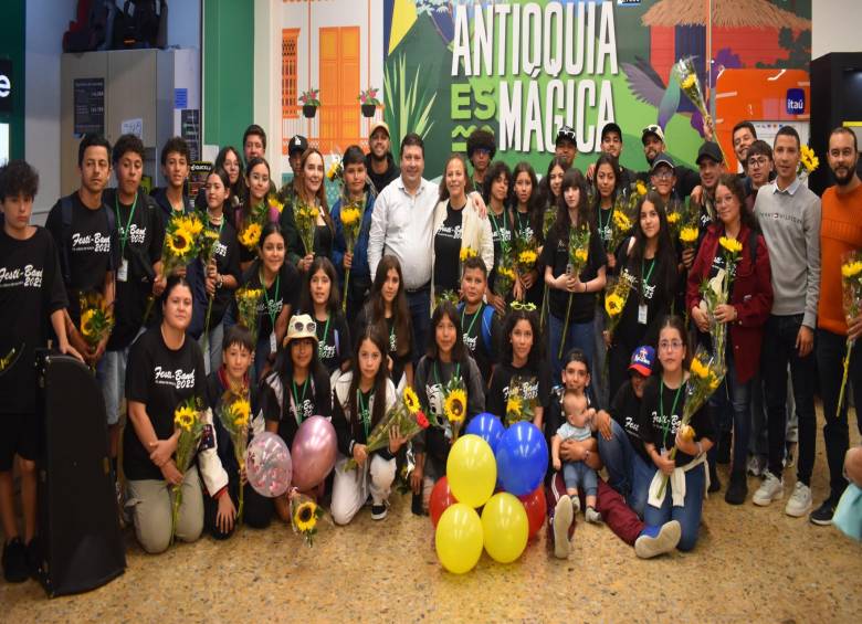 Los jóvenes que participaron por Guarne en el encuentro internacional. FOTO:Cortesía