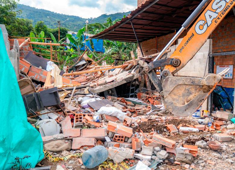 El taller sufrió graves daños estructurales. Podría ser demolido. FOTO: Cortesía