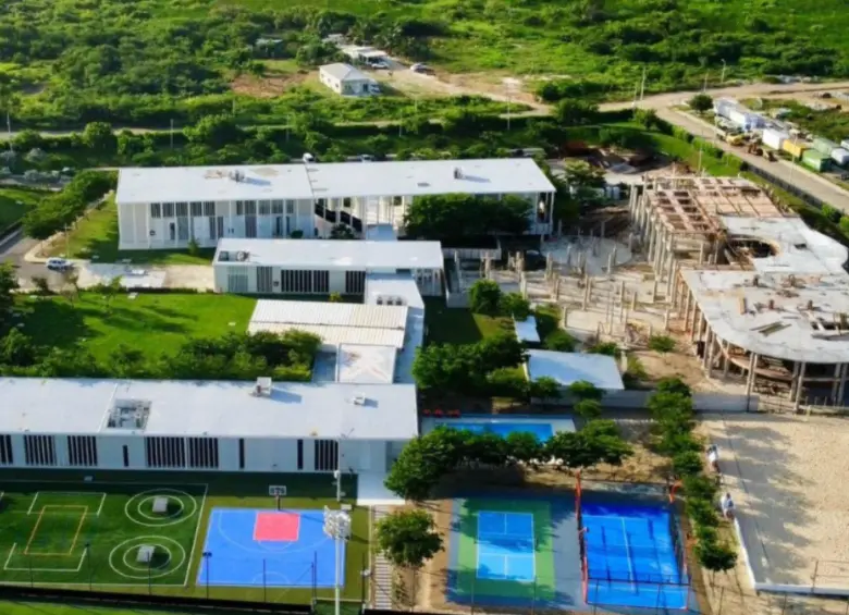 El hotel se sumaría a las canchas y centro de entrenamiento que conforman el complejo deportivo de la FCF en Barranquilla. Foto: @deimerespinoza_