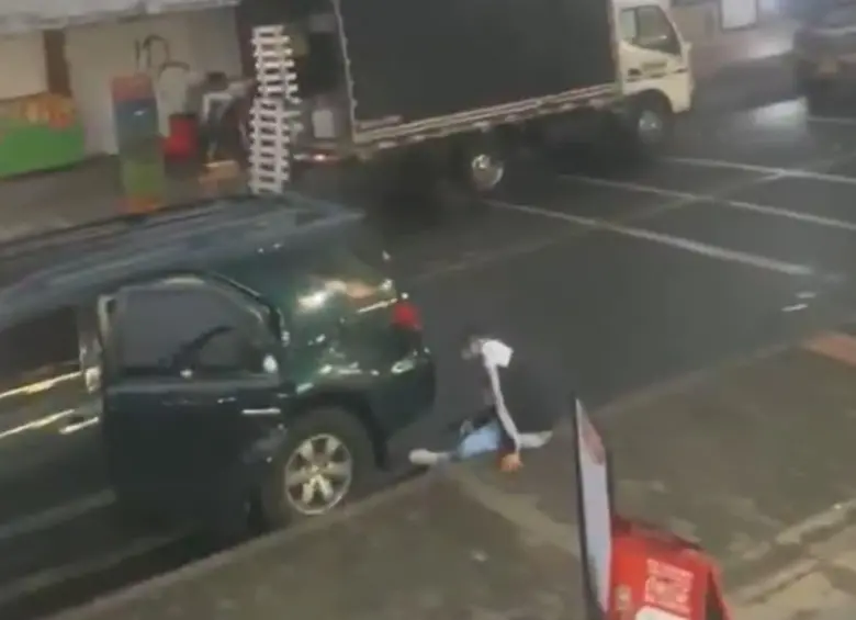 Un tiroteo se registró este lunes 13 de abril en la localidad de Usaquén, Bogotá. FOTO: Captura de video 