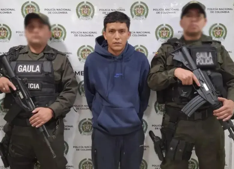 En un operativo conjunto con autoridades chilenas que se llevó a cabo en el municipio de Chiscas, Boyacá, se dio con la captura de Luis Alfredo Carrillo Ortiz, alias Gocho, presunto miembro del Tren de Aragua. FOTO: Fiscalía General de la Nación