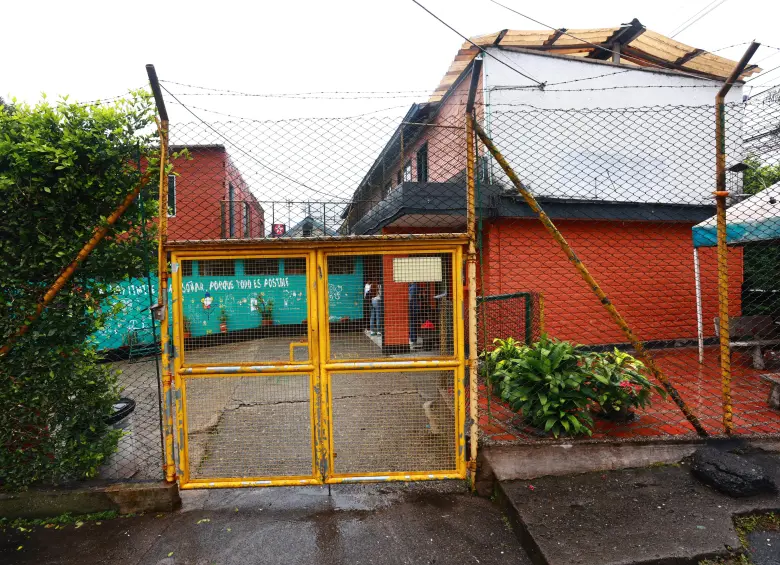 Fachada del colegio Pilsen, en Itagüí, el cual también cerraría. FOTO: Manuel Saldarriaga.