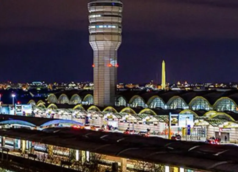 El aeropuerto estuvo cerrado durante varias horas. FOTO: REDES SOCIALES DEL AEROPUERTO