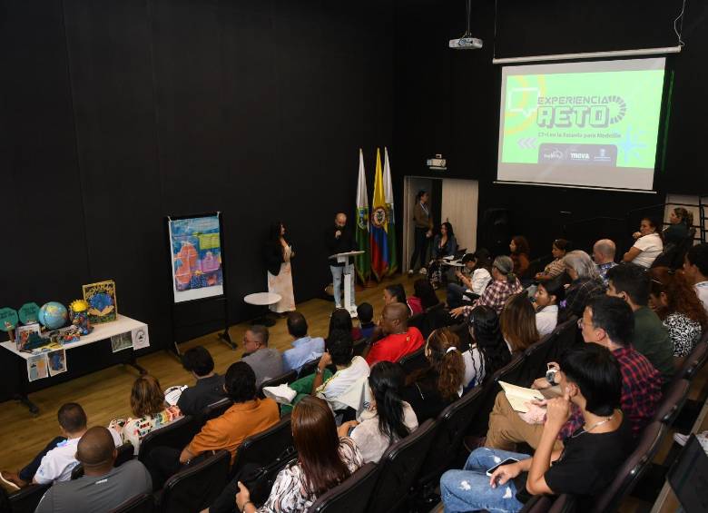 El programa está diseñado para fortalecer las vocaciones científicas de 1.440 estudiantes y 80 docentes en 48 instituciones educativas de toda la ciudad. FOTO cortesía